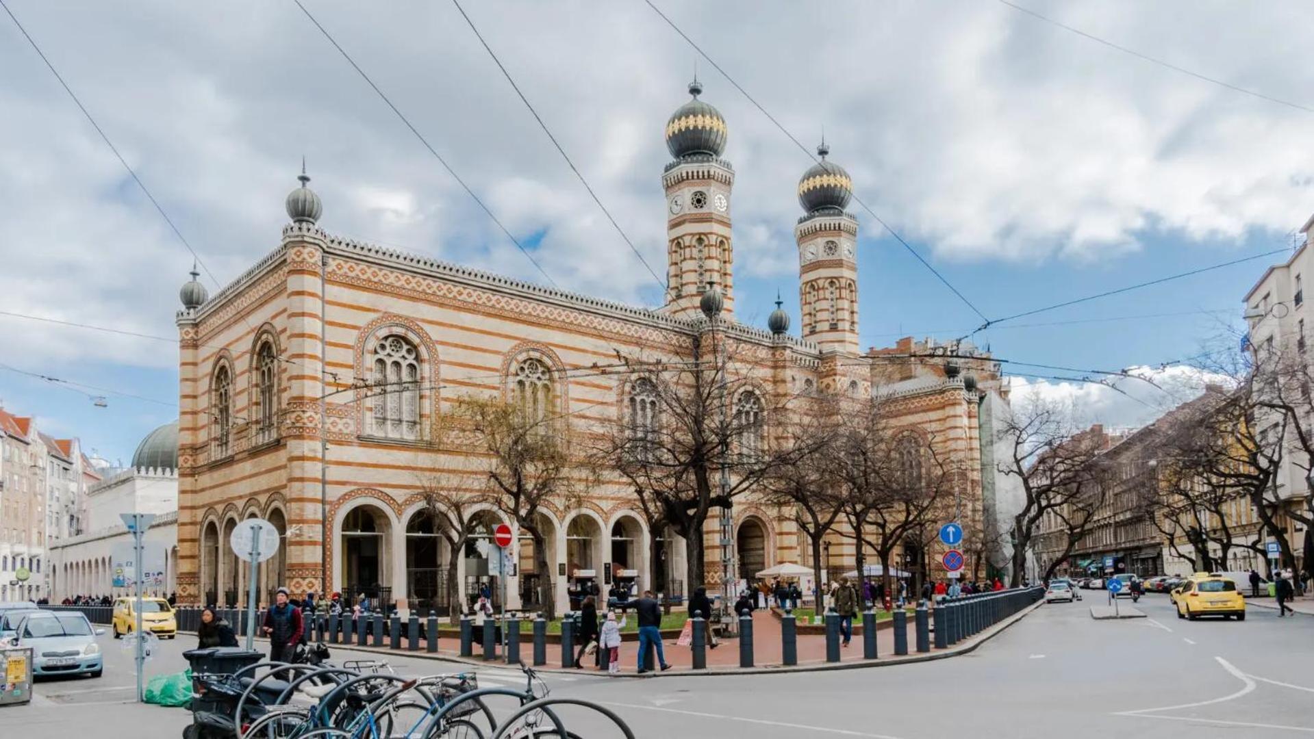 Budapest Hidden Gem At Center Next To Gozsdu Garden And Synagogue Eksteriør billede